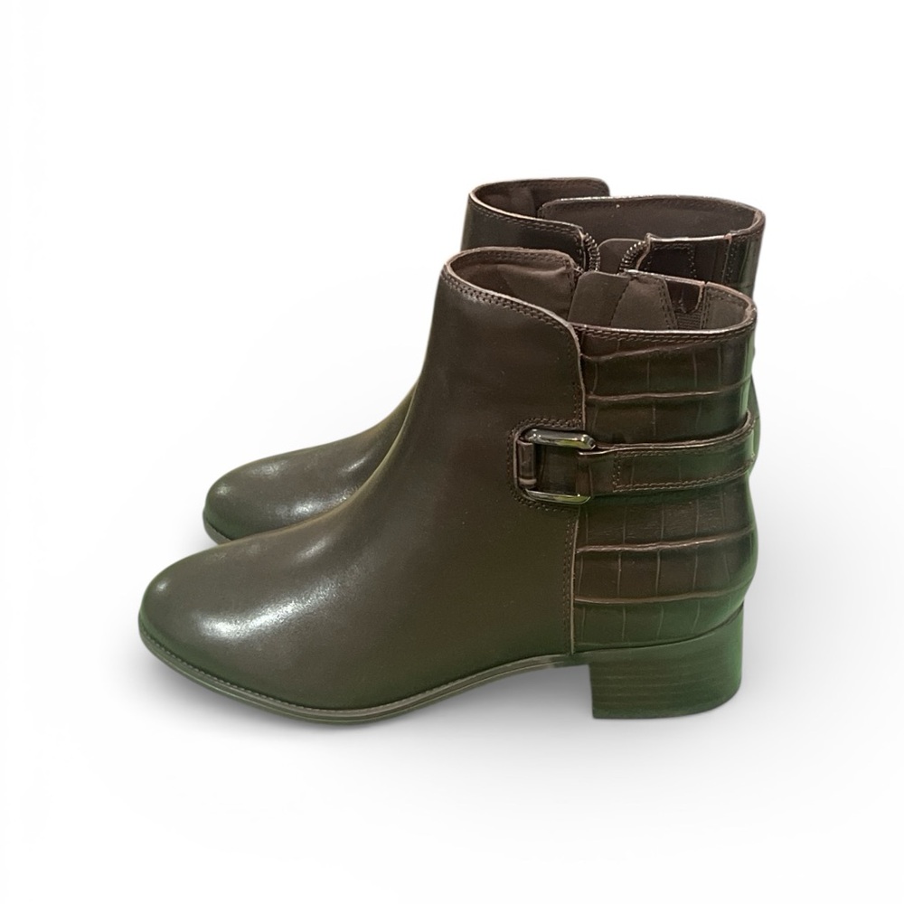 Easy Spirit Sahara Round Toe Elegant Brown Ankle Boots. NWOT